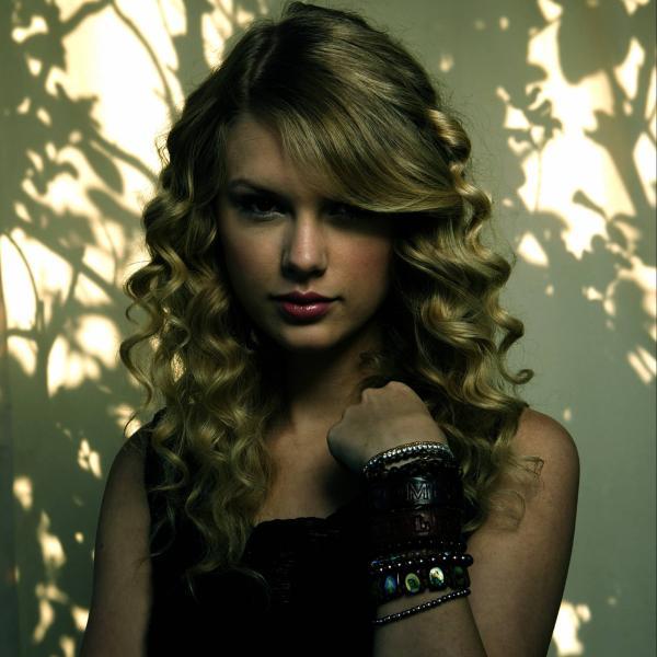 Sombre Taylor Swift