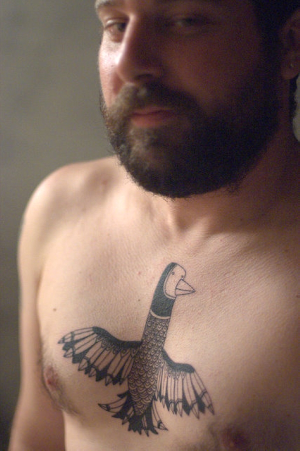 Τατουάζ στο στήθος