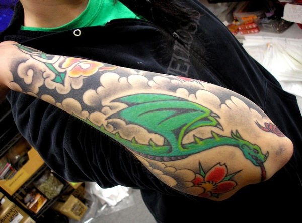 Τατουάζ Dragon In Clouds