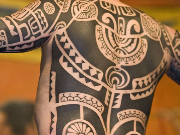 Τατουάζ Αζτέκων σε όλο το σώμα