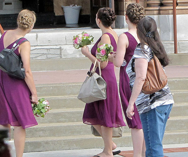 Bridesmaids σε σαγιονάρες