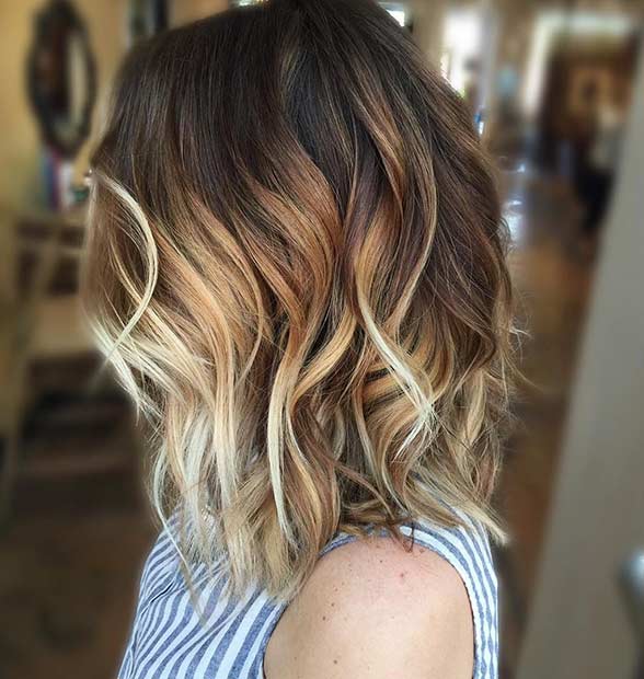 Καραμέλα Ξανθιά Balayage Highlights στο Lob Haircut