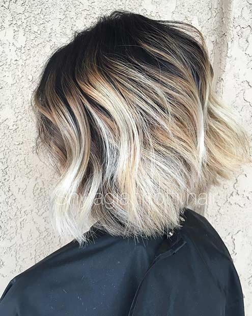 Ξανθό Balayage Bob Hairstyle με Dark Root