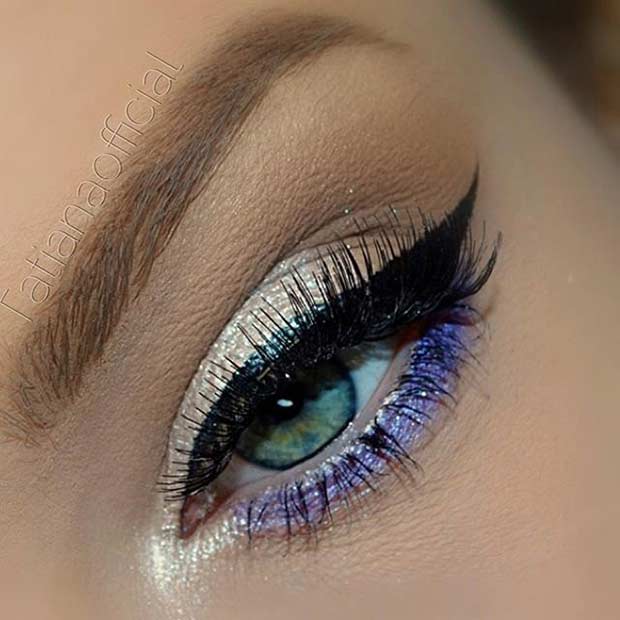 Maquillage pour les yeux champagne et violet