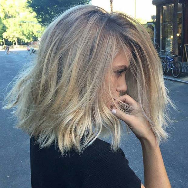 Blonde foncé Roots Light Ends Lob Coupe de cheveux