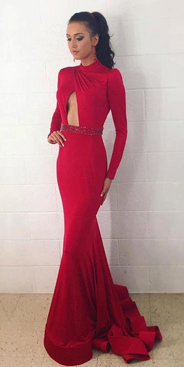 שמלת נשף אדומה ארוכה עם שרוולים ארוכים