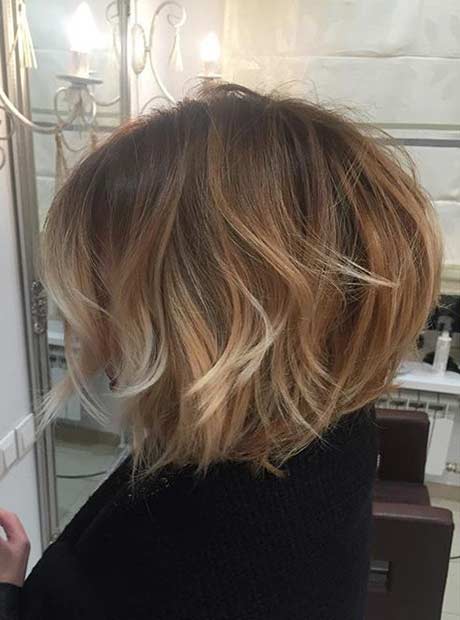 Κοντό Balayage Bob Hairstyle