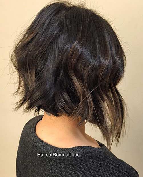 Idée de coupe de cheveux courte texturée