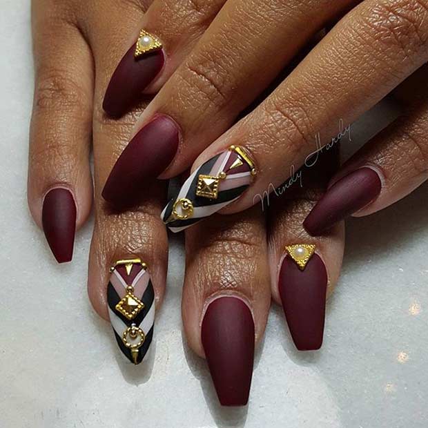 Ματ Burgundy Coffin Nail Design