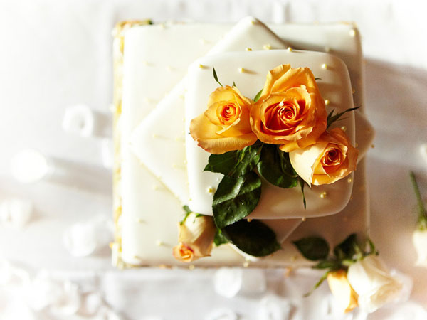 Floral γαμήλια τούρτα