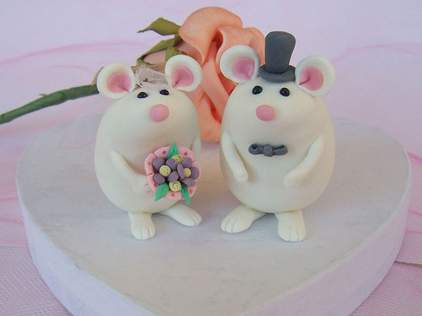 Μοναδική γλυκιά γαμήλια τούρτα
