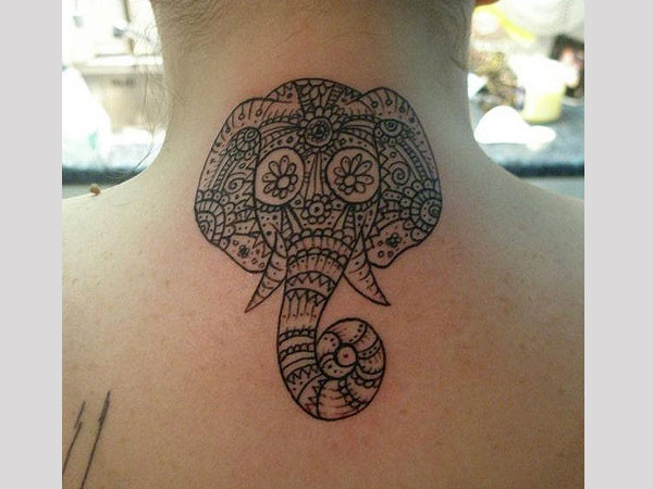 Tatouage ornemental éléphant