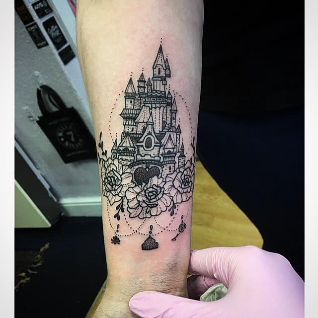 Tatouages ​​​​du château de Disney Dotwork