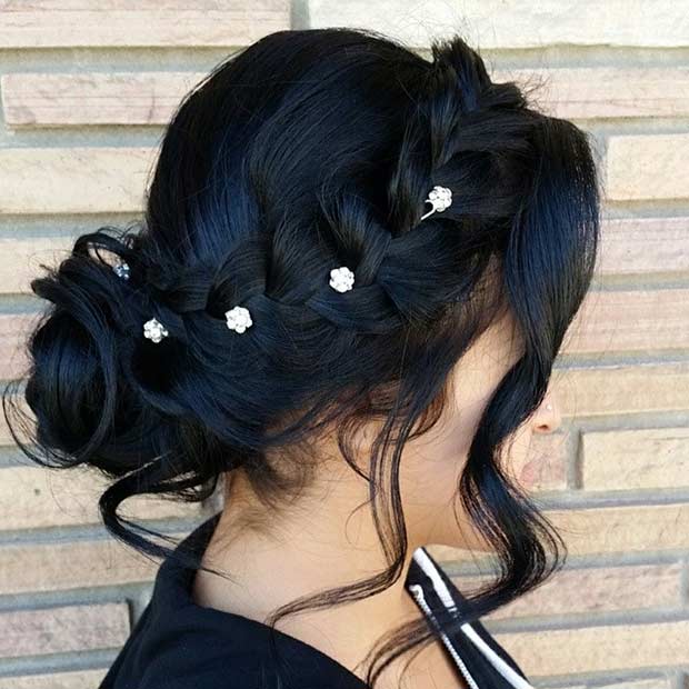 Updo חמוד לשושבינות עם צמות