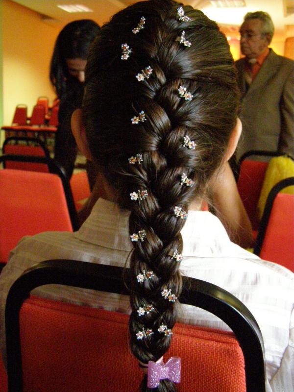 Cheveux tressés noirs français décorés