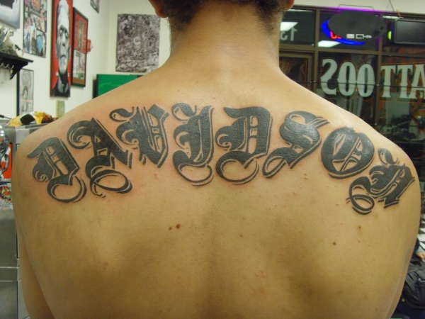 Tatouage de texte intégral de Davidson