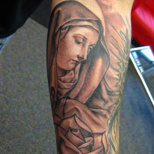 Intérieur du bras Vierge Marie