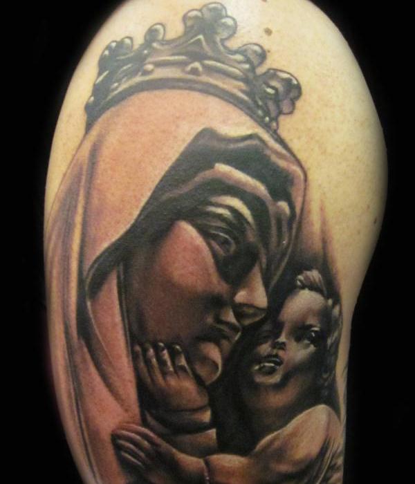 Tatouage de statue de Marie