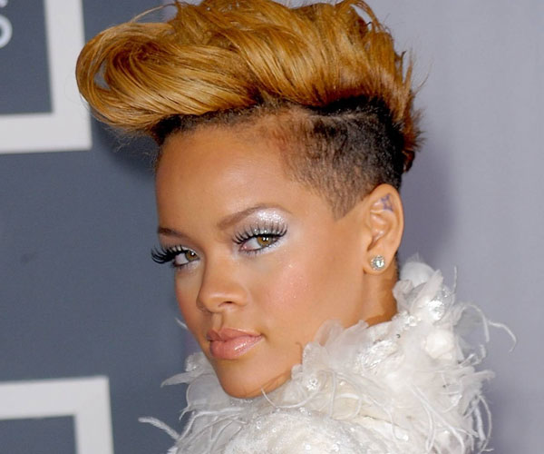 Coiffure Courte Rihanna