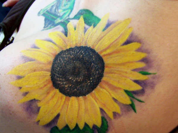 Sunny Tattoo