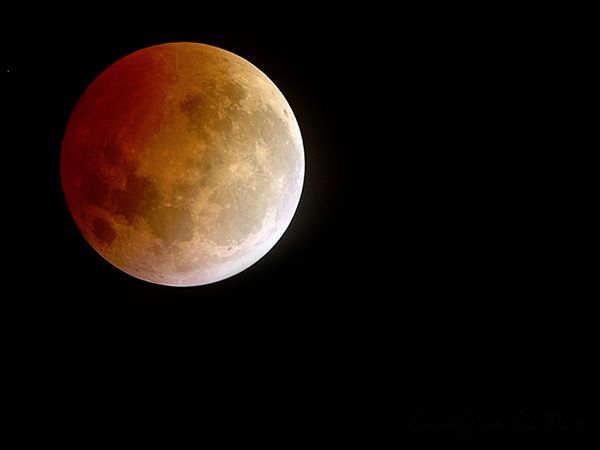 Le fond de la lune orange