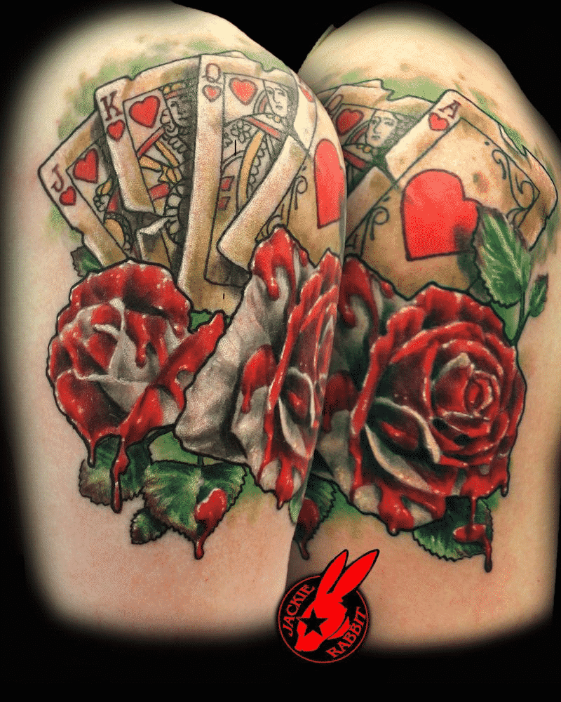 Tatouages ​​​​de roses peintes en rouge Alice au pays des merveilles
