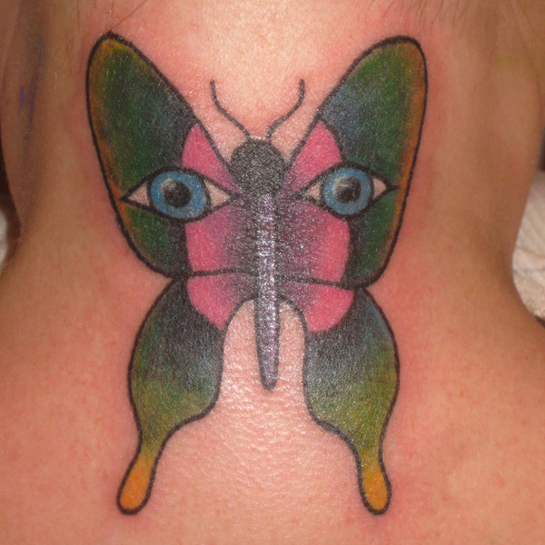 Μοναδικό τατουάζ πεταλούδας