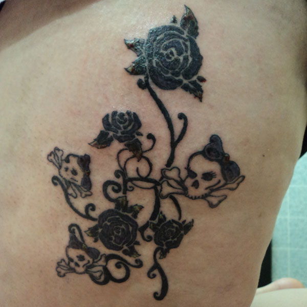 Girly Roses and Skulls Tattoo