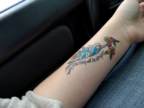 Ελπιδοφόρο ανοιξιάτικο τατουάζ