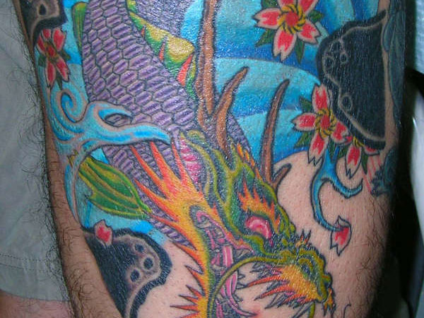 Tatouage de dragon incroyable