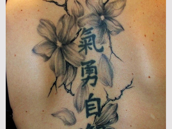 Τατουάζ κινέζικα λουλούδια
