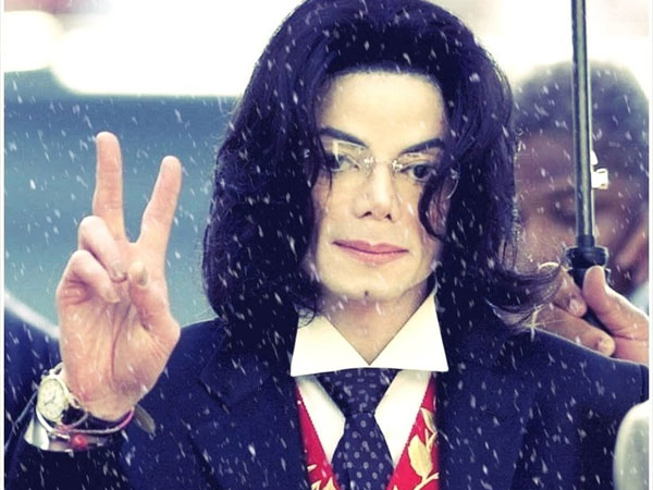 פתיתי שלג ו- MJ