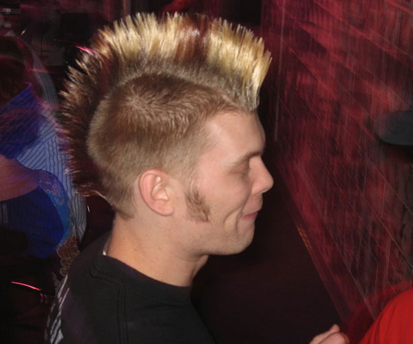 Mohawk à deux tons