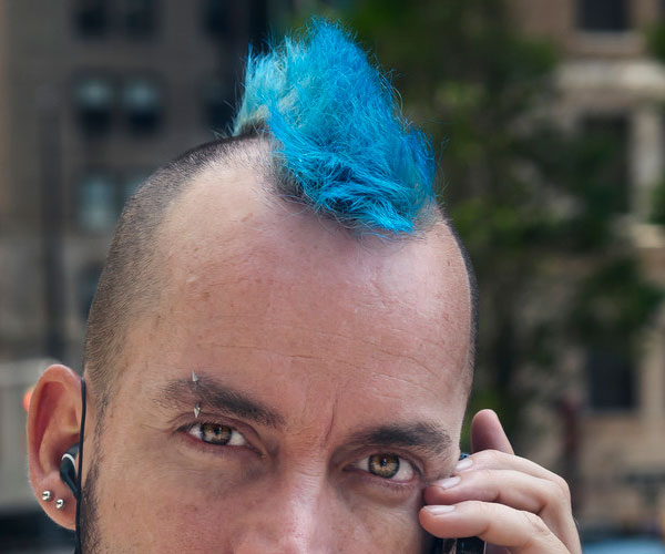 Mohawk bleu hérissé