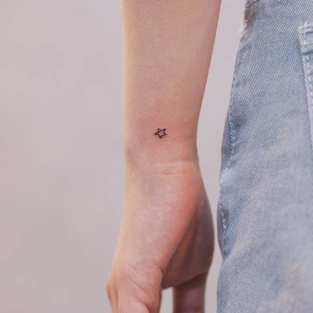 Idée de tatouage petite étoile