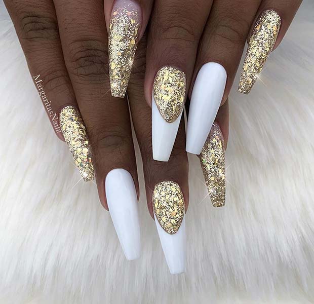 Ongles Glamours à Paillettes Dorées