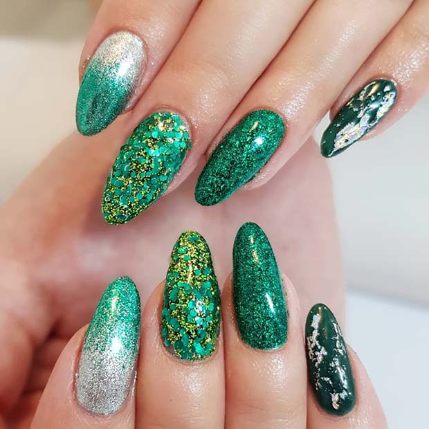 Glam Green Nail Design για την Ημέρα του Αγίου Πατρικίου