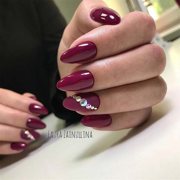 Κομψά Burgundy Nails με στρας