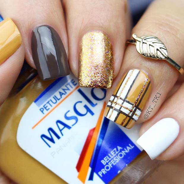 Nail Art Glam Plaid