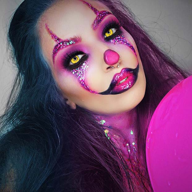 Maquillage de clown rose effrayant pour Halloween