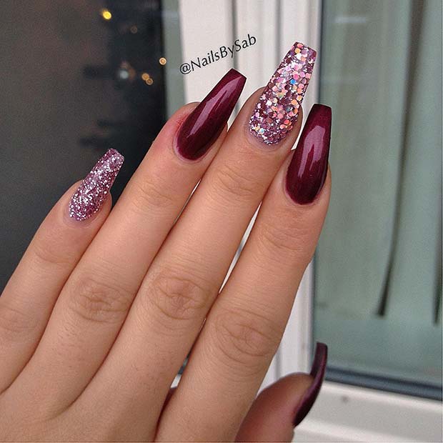 Ongles Bordeaux et Glitter Coffin