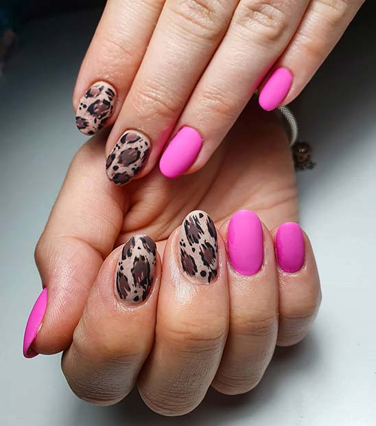 Χαριτωμένα ροζ και λεοπάρ νύχια