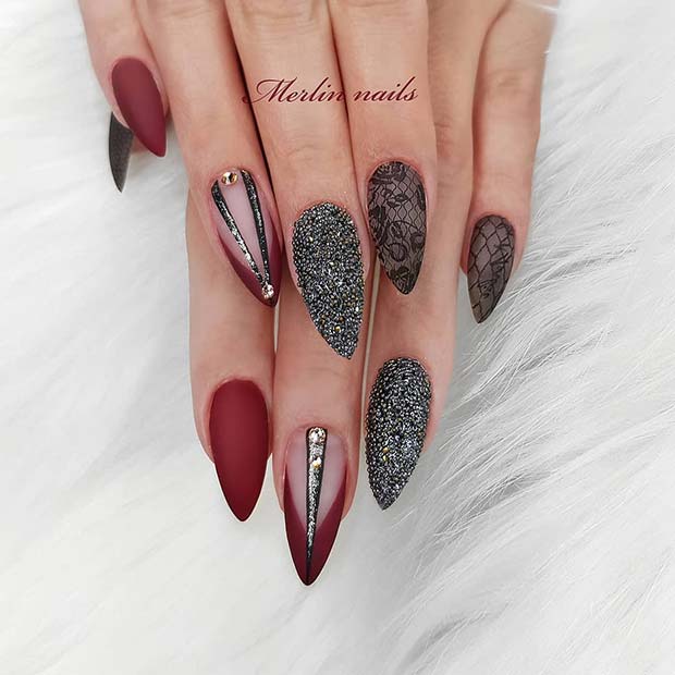 Ongles en gel tendance, dentelle et rouge