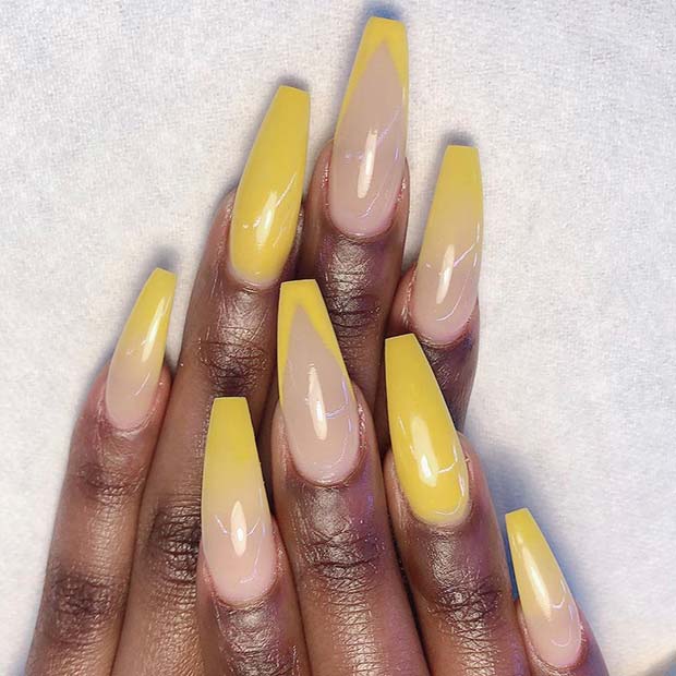 Jaune pastel avec embouts Ombre et V