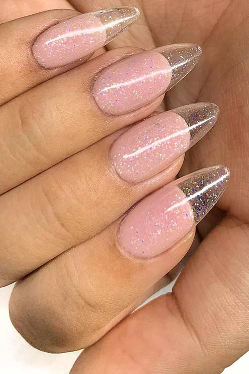 Ongles En Amande Clear Tips