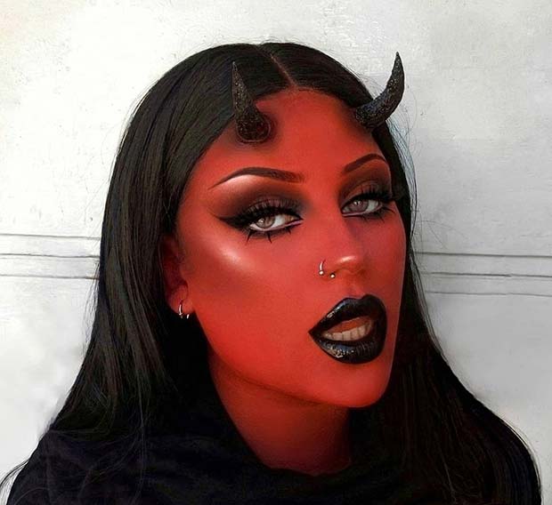 Beau maquillage de diable