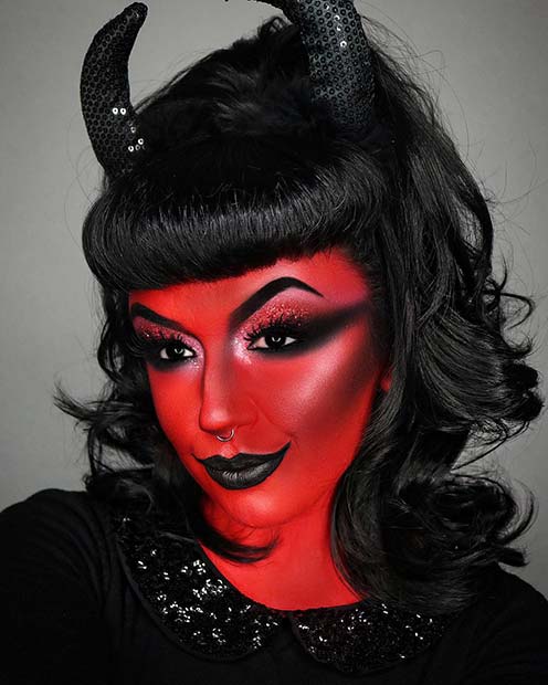 Idée de costume de diable rétro pour femme