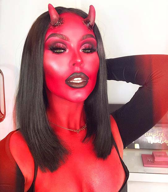 Idée de maquillage Diable Rouge pour Halloween