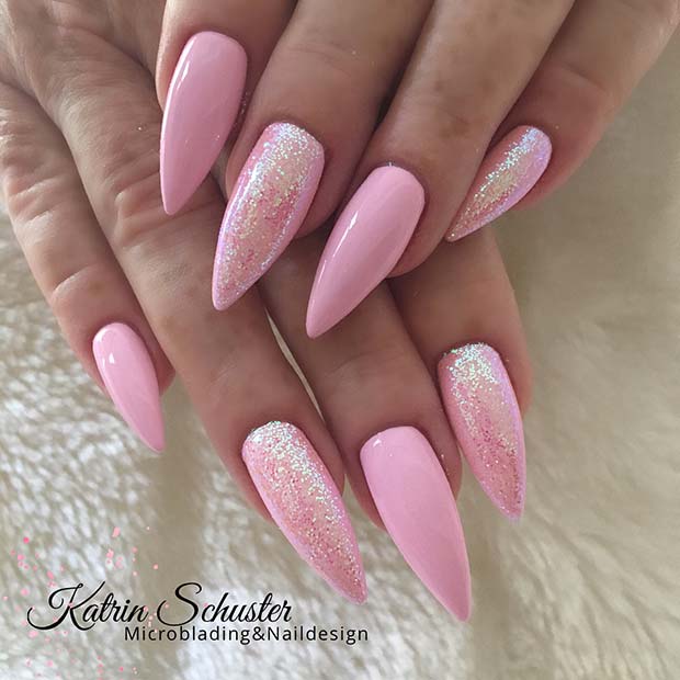 Ongles Stiletto Rose Clair