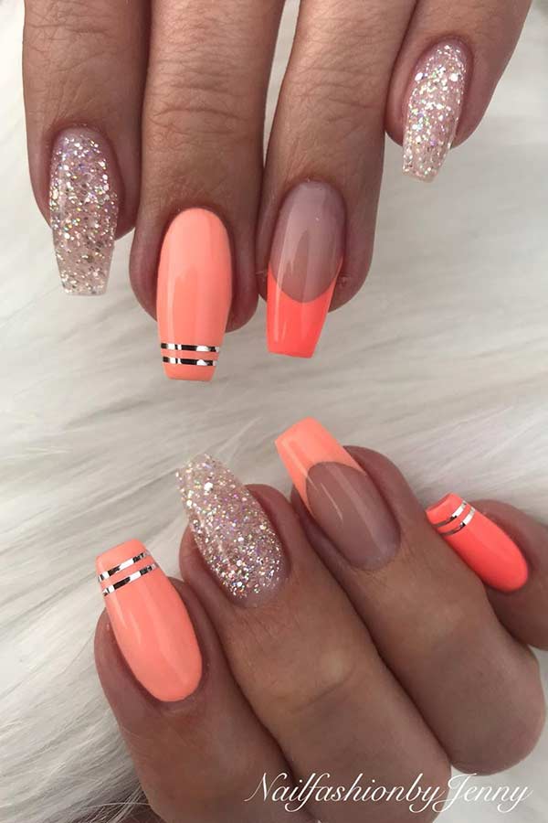 Design d'ongles corail néon pour l'été